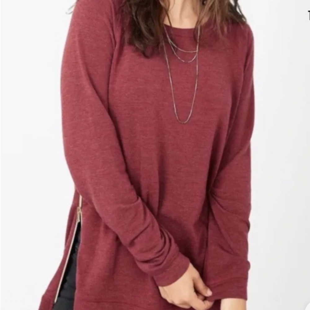 Stella & Dot The Crush It pullover in burgundy small